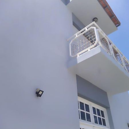 Vivenda Com Patio, No Coracao Do Mindelo Exterior foto