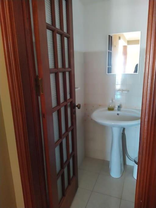 Vivenda Com Patio, No Coracao Do Mindelo Exterior foto